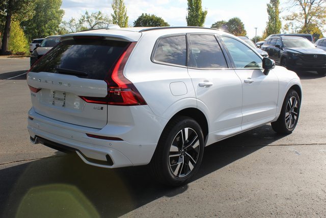 New 2026 Volvo XC60 B5 Plus w/ Climate Package image 3