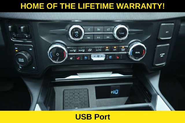Used 2024 Ford F350 Platinum w/ FX4 Off-Road Package AWD/4WD image 17