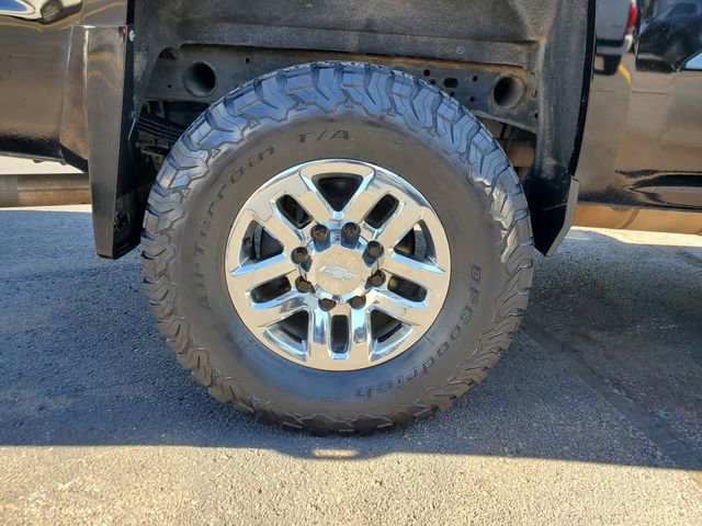 Used 2019 Chevrolet Silverado 2500 LTZ AWD/4WD image 9