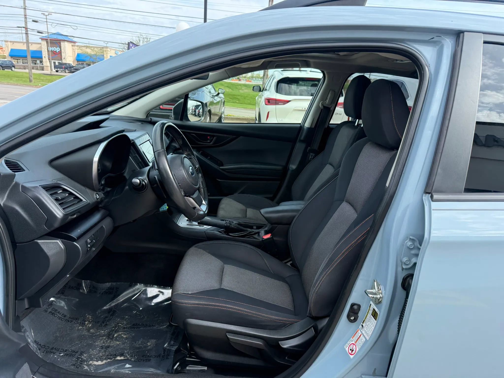 Used 2019 Subaru Crosstrek 2.0i Premium w/ Moonroof Package image 16