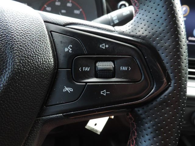 Used 2024 Chevrolet Trax RS w/ Sunroof Package image 31