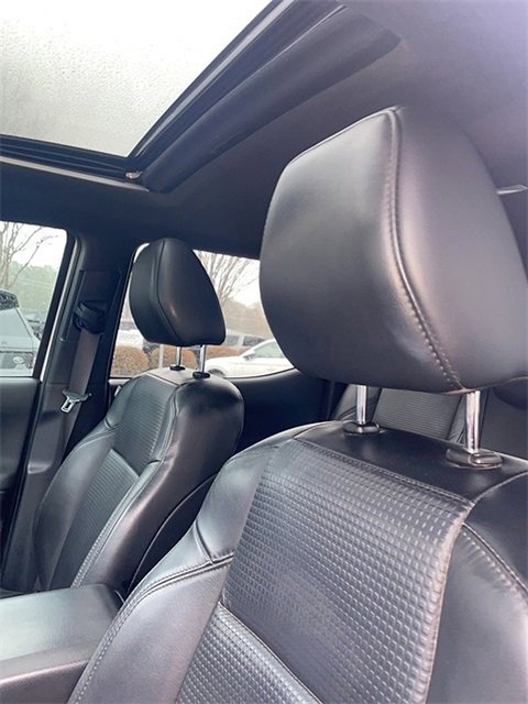 Used 2020 Toyota Tacoma SR image 7