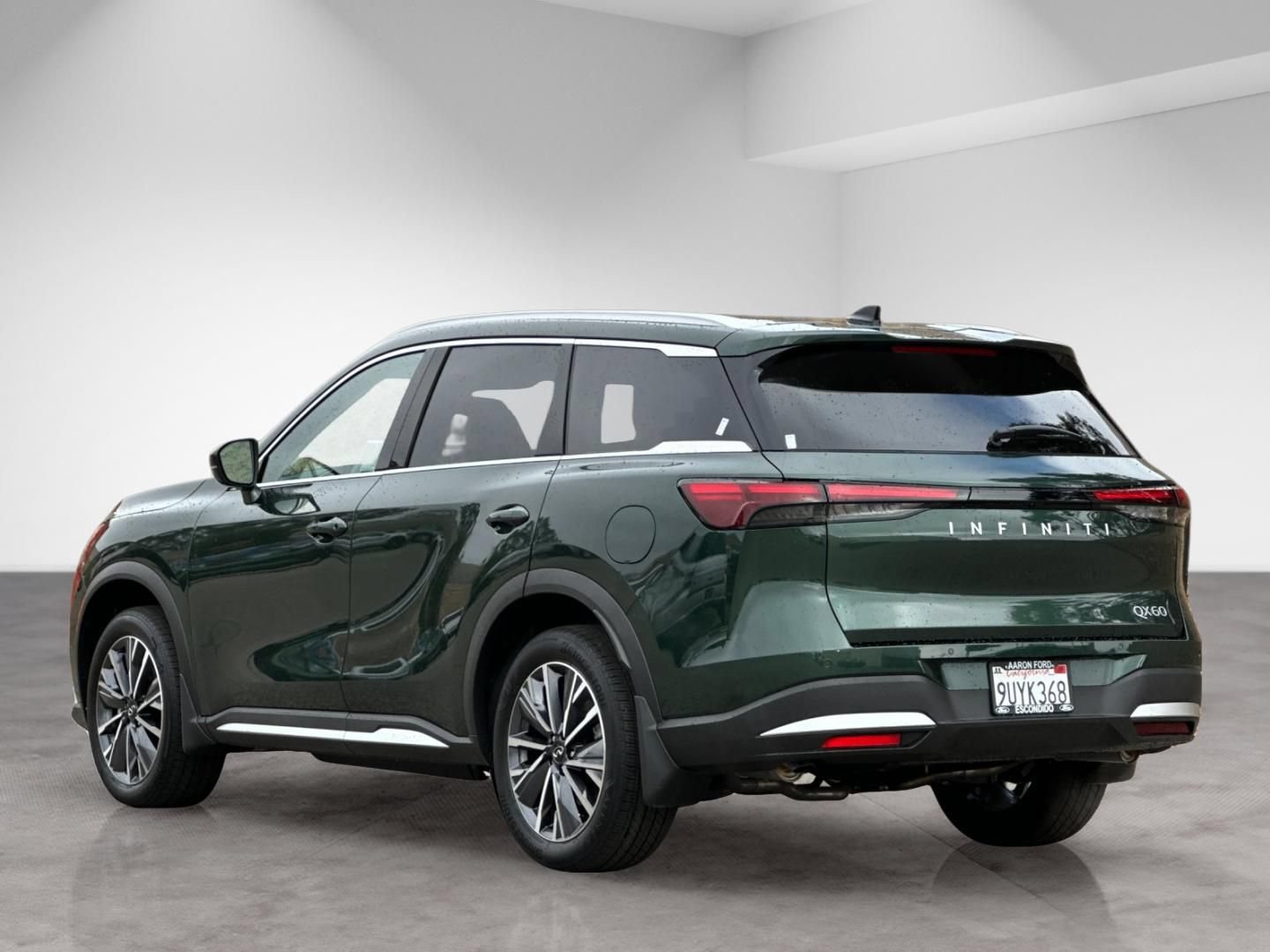 Used 2026 INFINITI QX60 Luxe w/ Cargo Package FWD image 4