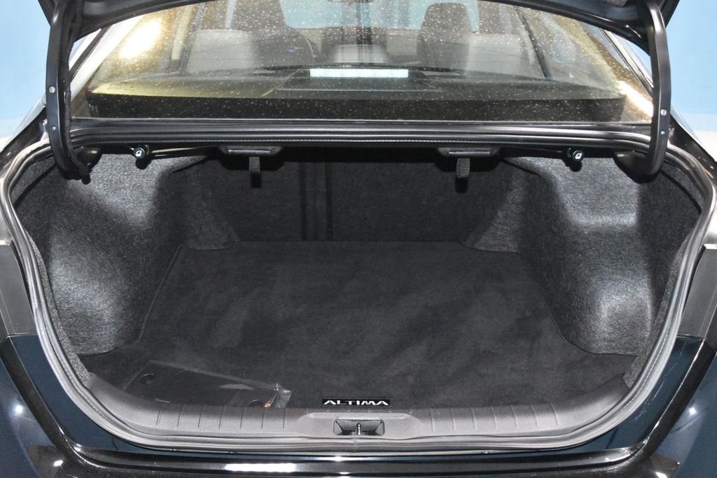 Certified 2024 Nissan Altima 2.0 SR image 30