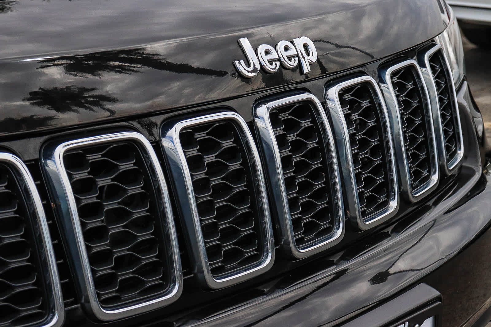 Used 2019 Jeep Grand Cherokee Limited RWD image 6
