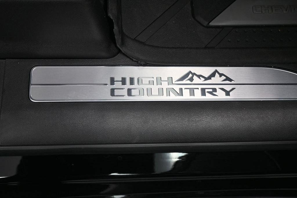 New 2025 Chevrolet Silverado 1500 High Country w/ Midnight Edition AWD/4WD image 39