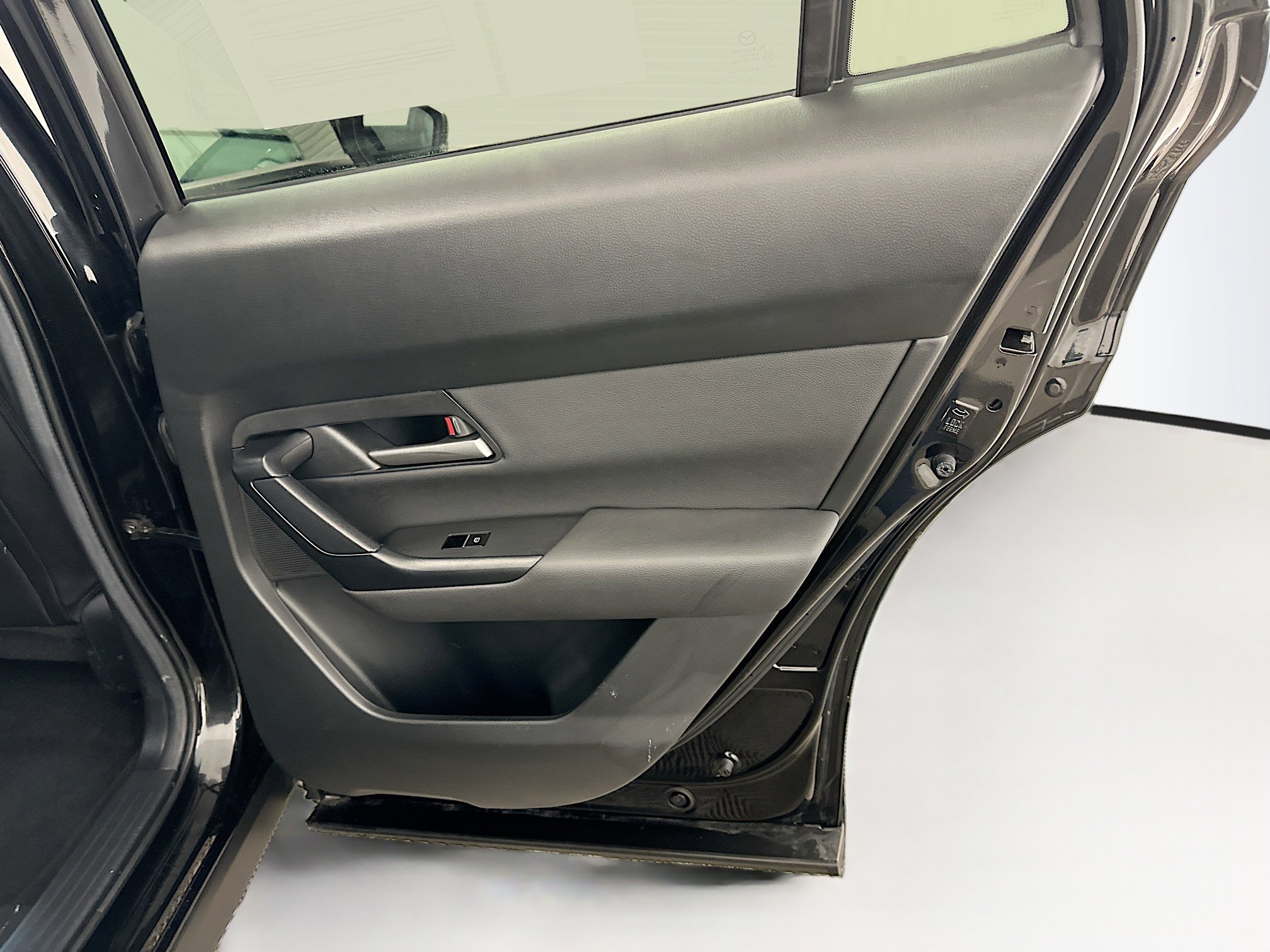 Used 2025 MAZDA CX-50 AWD 2.5 Hybrid w/ Premium Pkg image 33