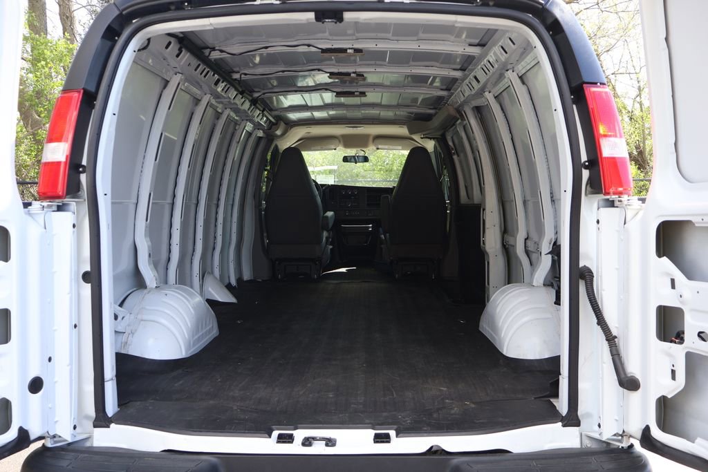 Used 2025 Chevrolet Express 2500 Extended w/ Driver Convenience Package image 43