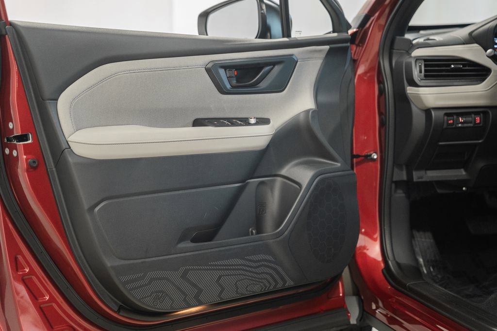 Used 2026 Subaru Forester Premium image 36