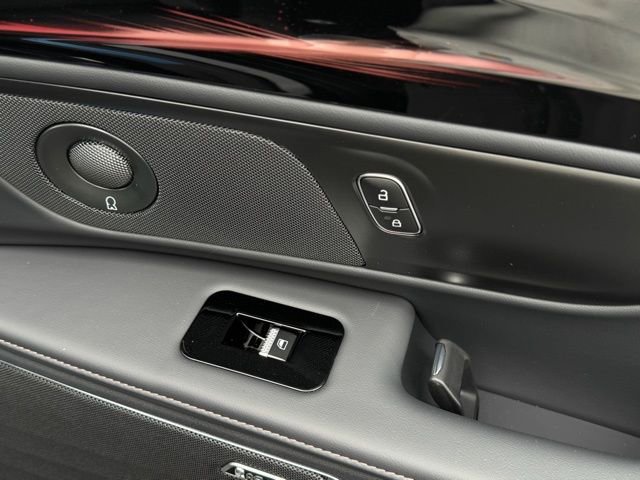 New 2026 Lincoln Nautilus Reserve w/ Jet Appearance Package image 15