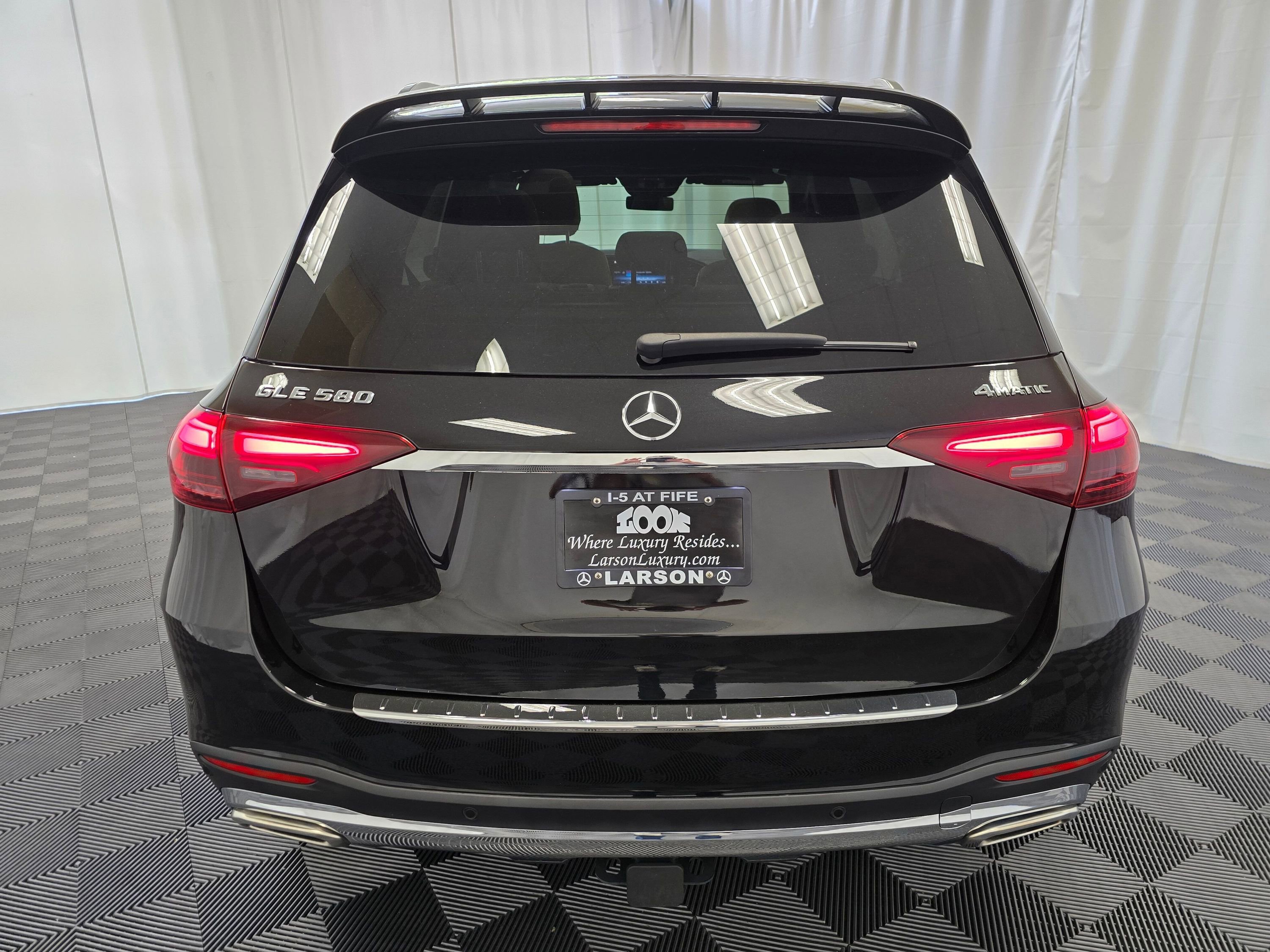 Used 2024 Mercedes-Benz GLE 580 4MATIC image 5