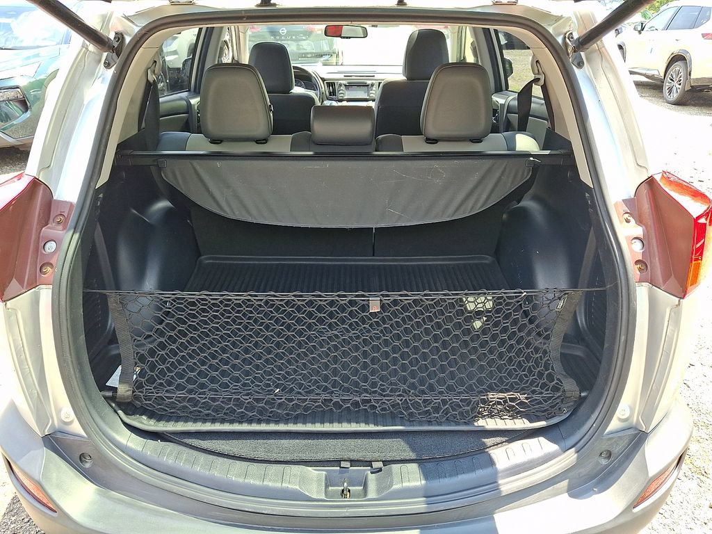 Used 2015 Toyota RAV4 Limited w/ Outdoor Package AWD/4WD image 30