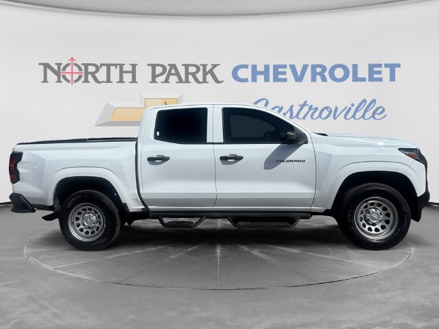 Certified 2024 Chevrolet Colorado W/T RWD image 2