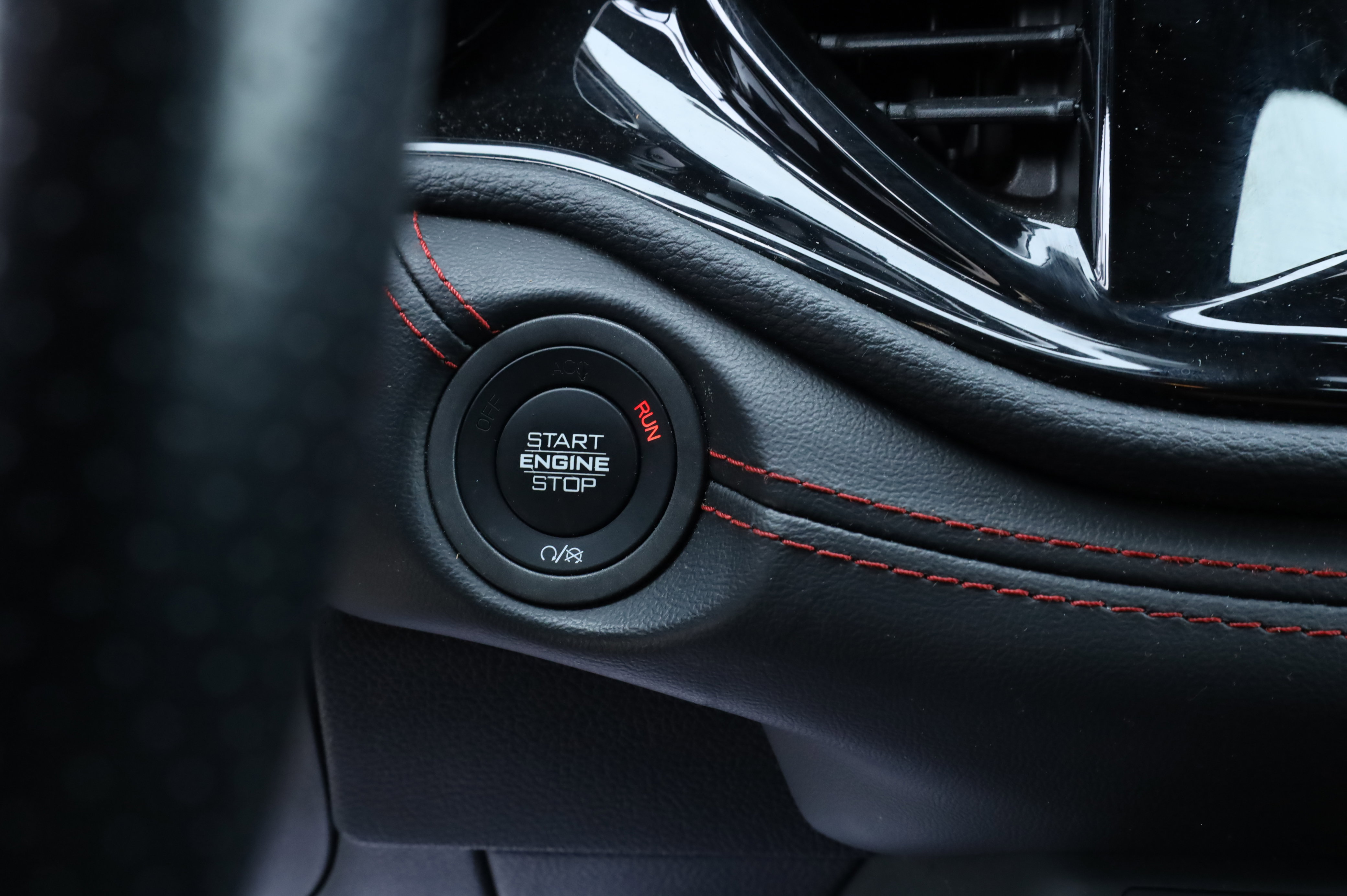 Used 2023 Dodge Durango GT image 13