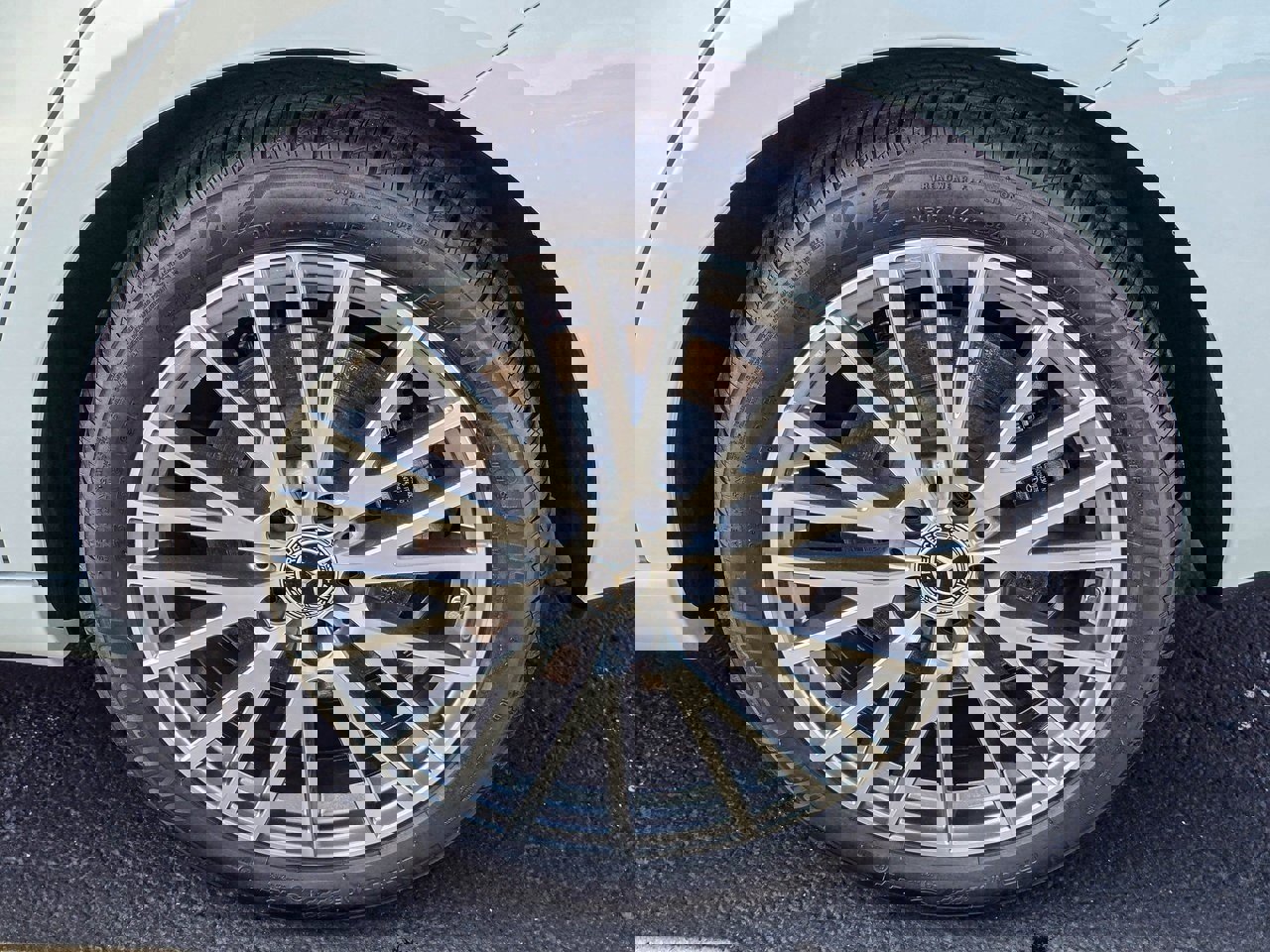 New 2025 Mercedes-Benz C 300 4MATIC Sedan image 10