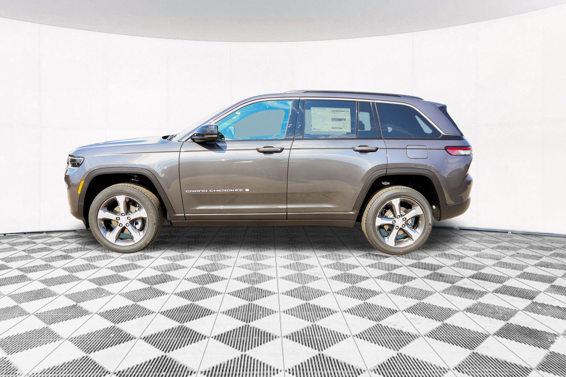 New 2026 Jeep Grand Cherokee Limited image 9