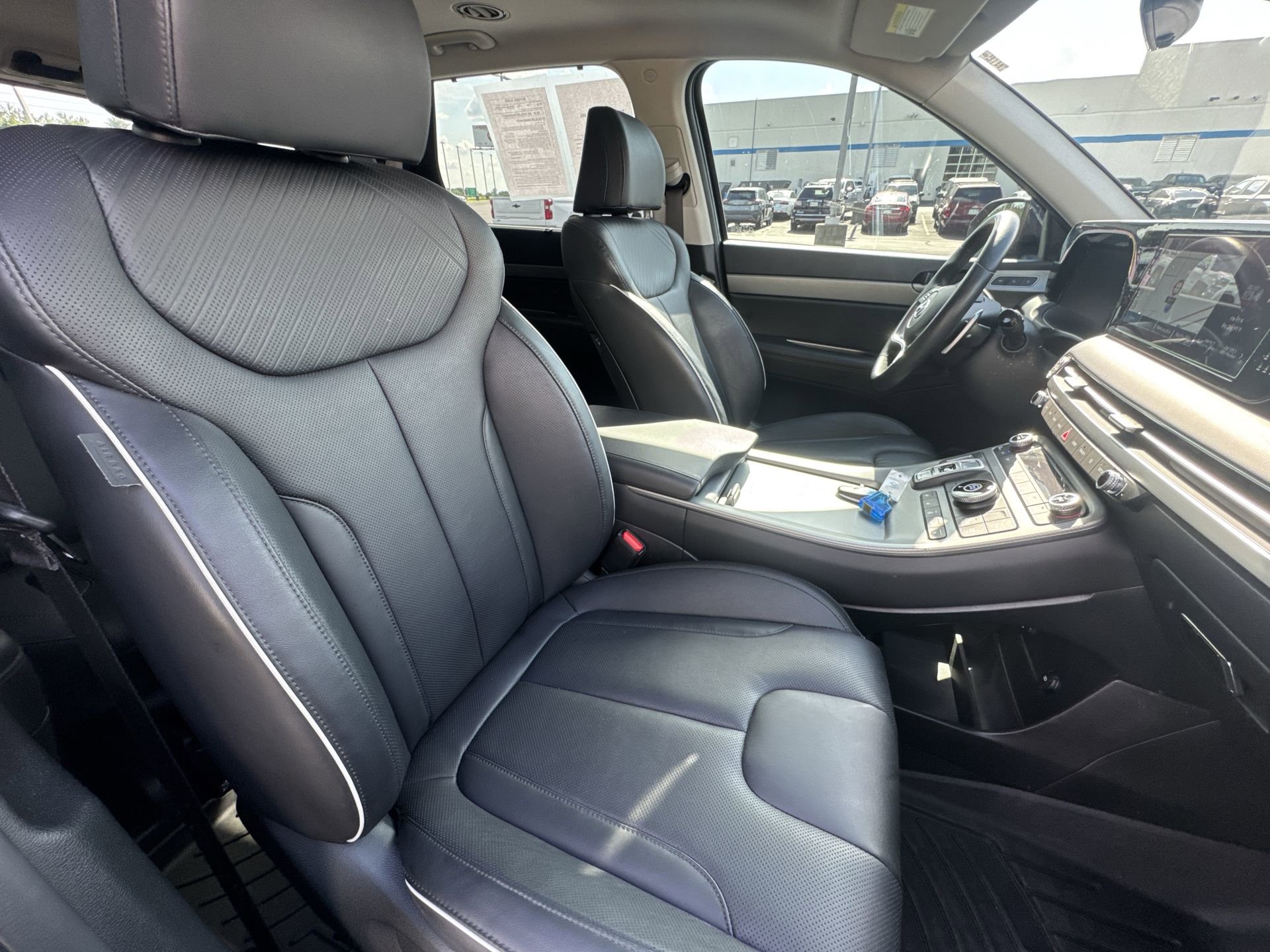 Used 2025 Hyundai Palisade SEL FWD image 27