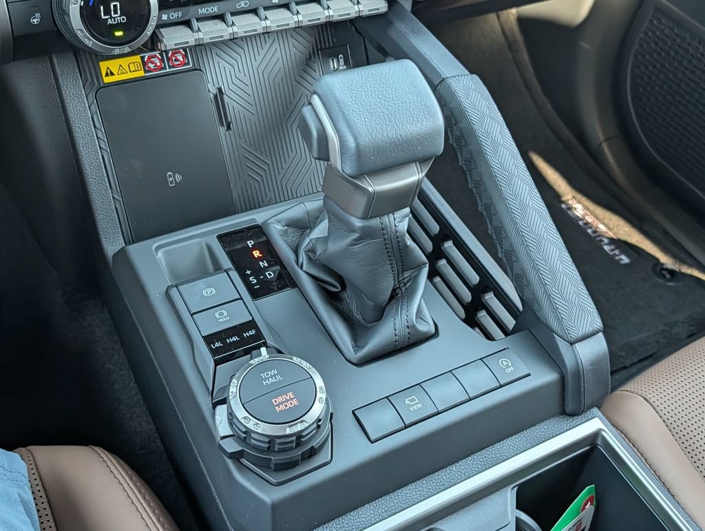 New 2026 Toyota 4Runner Limited AWD/4WD image 28