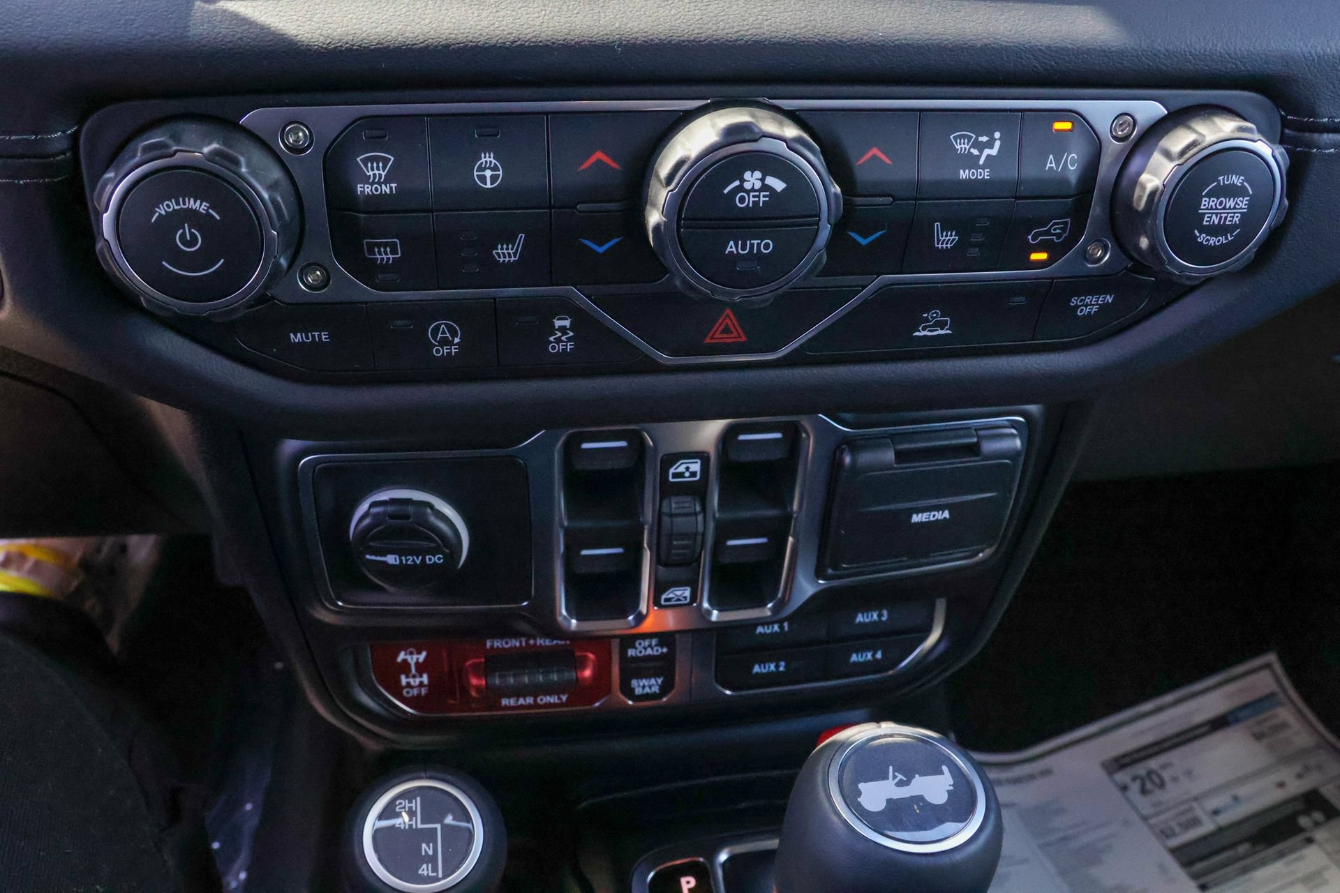 New 2026 Jeep Wrangler Unlimited Rubicon AWD/4WD image 22