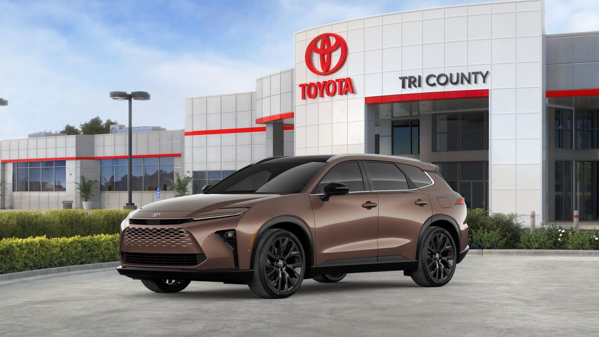 New 2026 Toyota Crown Signia image 2