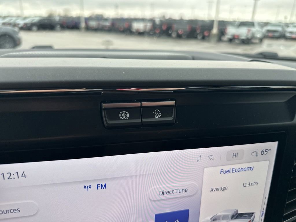 New 2026 Ford F250 Lariat w/ Black Appearance Package image 25