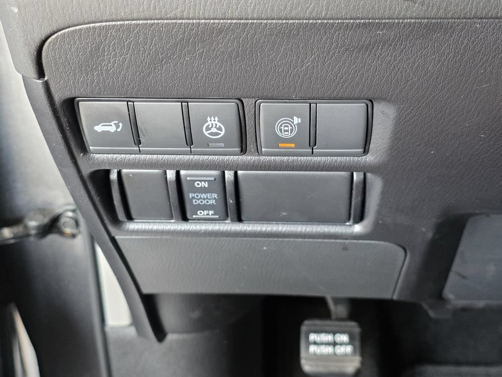 Used 2024 Nissan Armada SL w/ Captain's Chairs Package AWD/4WD image 34