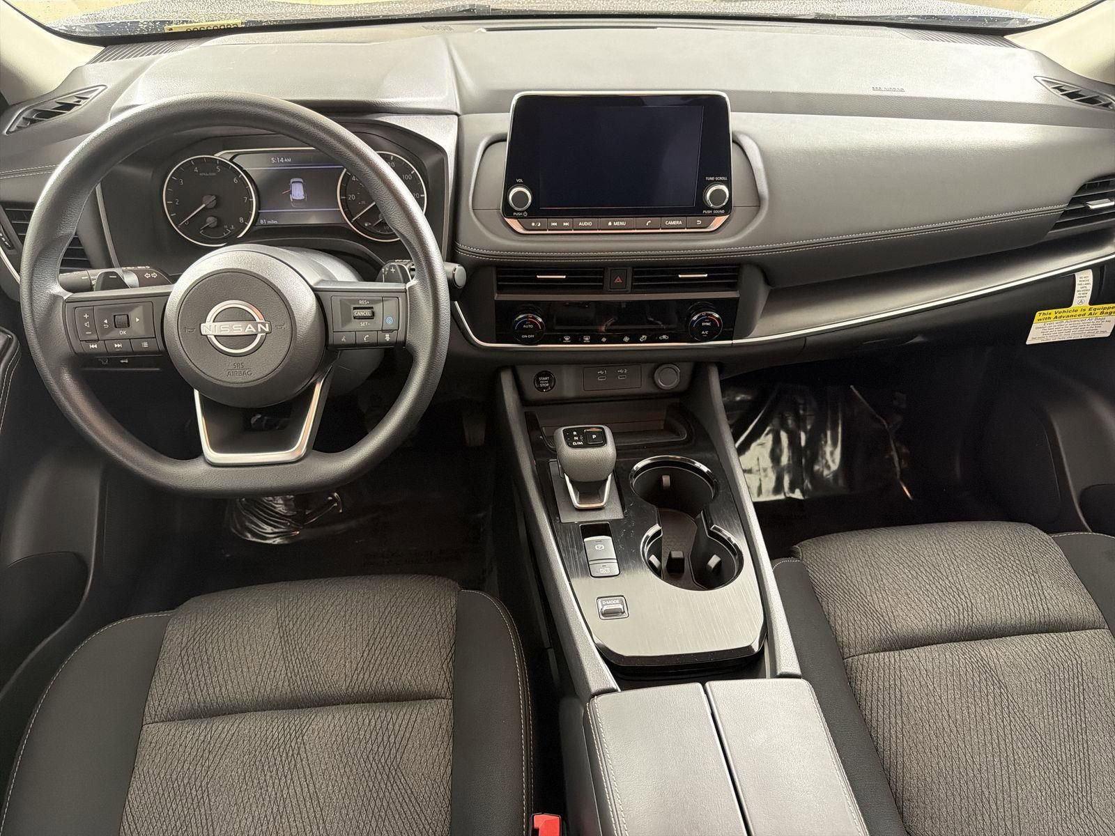 Used 2024 Nissan Rogue SV image 9