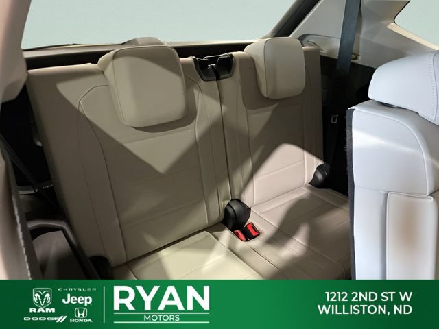Used 2019 Volkswagen Tiguan SE FWD image 35