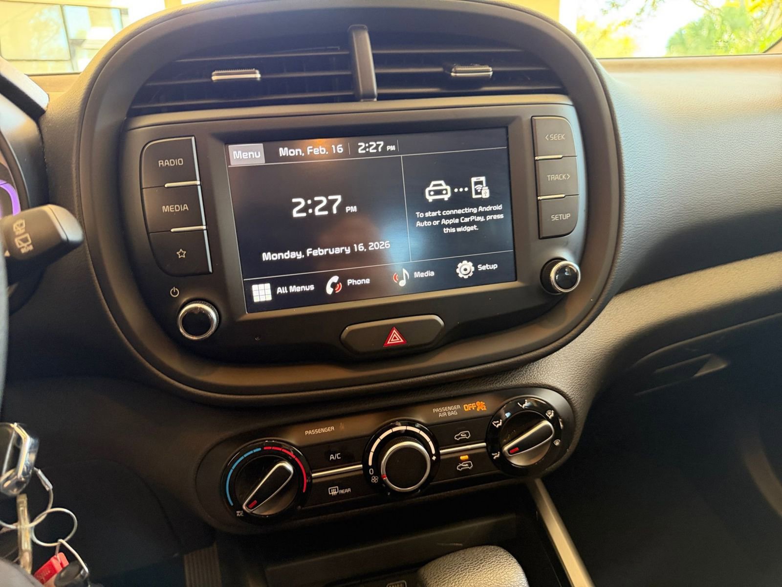 Used 2025 Kia Soul LX w/ LX Technology Package image 17