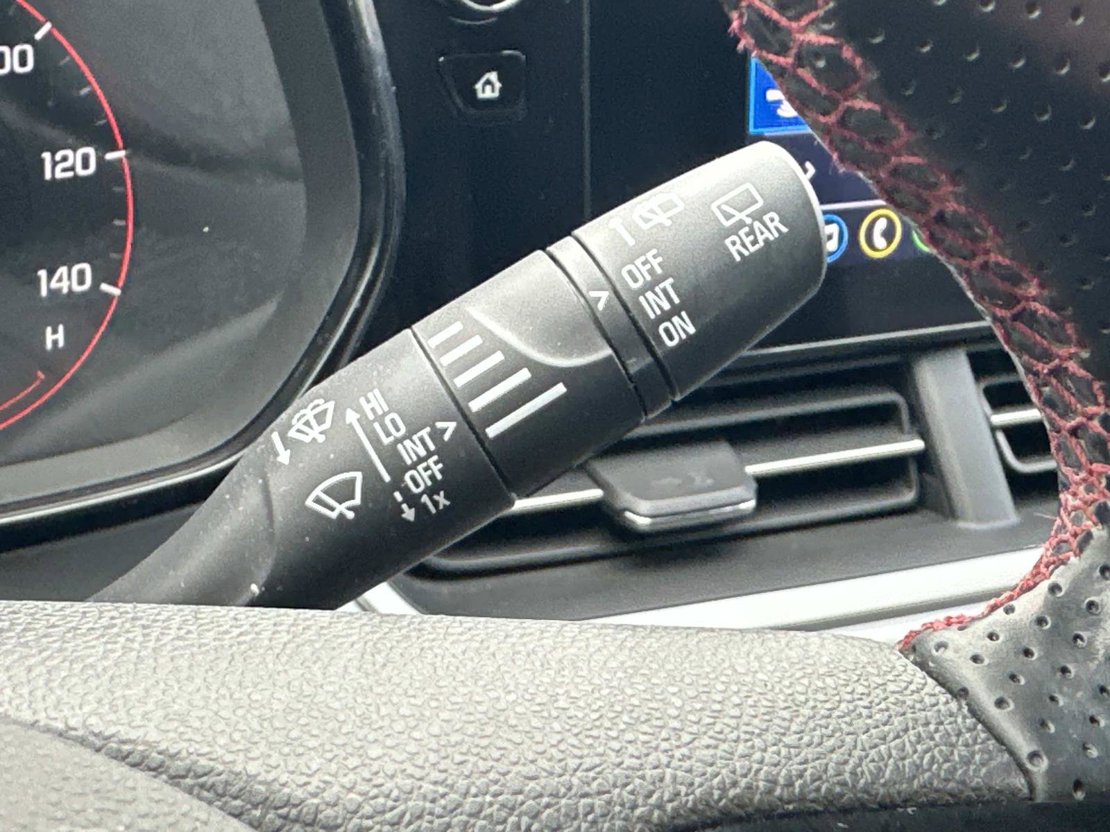 Certified 2024 Chevrolet Trax RS image 23