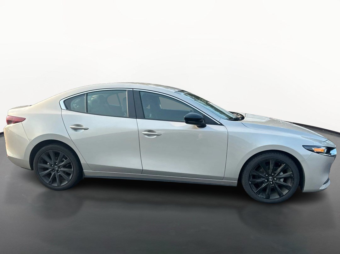 Used 2024 MAZDA MAZDA3 s FWD image 2