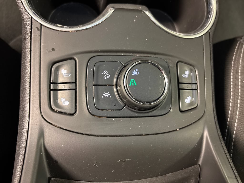 Used 2023 GMC Terrain SLE w/ Driver Convenience Package FWD image 41