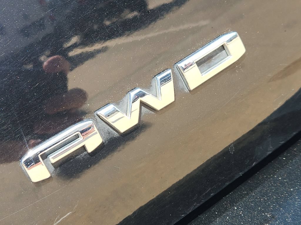 Used 2023 GMC Terrain SLT AWD/4WD image 11