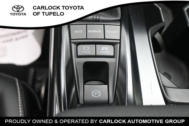 Used 2025 Toyota Camry SE w/ Multimedia Upgrade Package FWD image 16