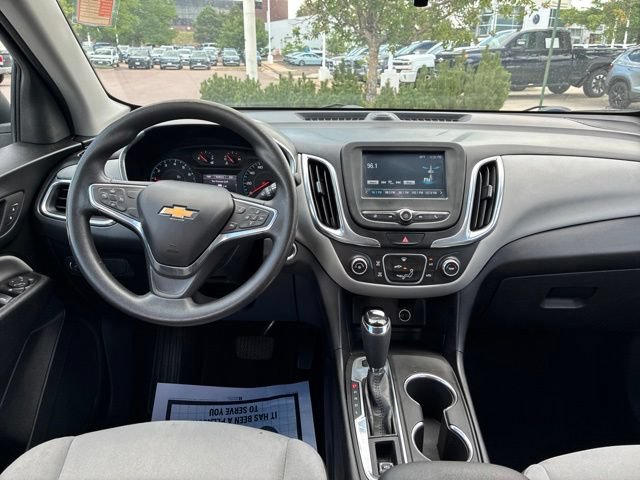 Used 2018 Chevrolet Equinox LS AWD/4WD image 17