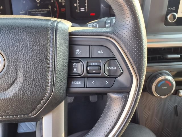 Used 2025 Toyota 4Runner SR5 AWD/4WD image 33