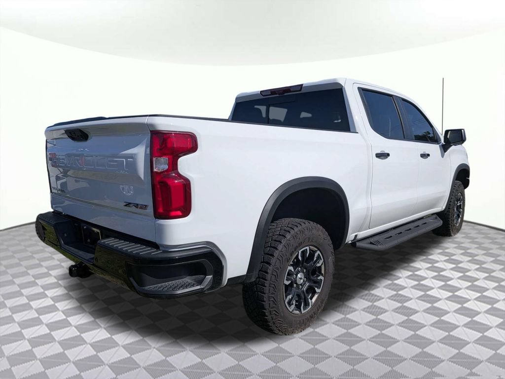 Used 2025 Chevrolet Silverado 1500 ZR2 w/ Technology Package AWD/4WD image 3