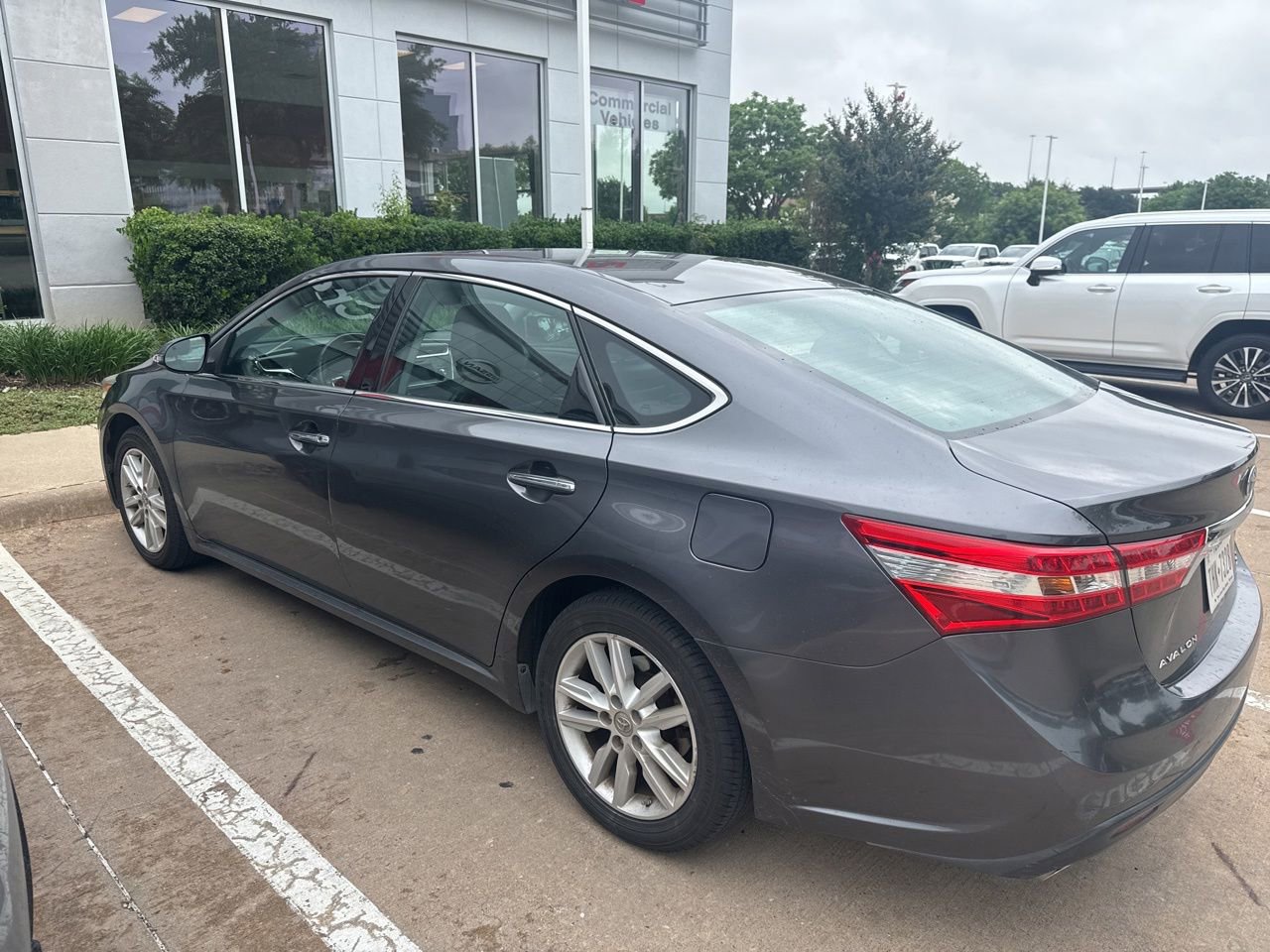 Used 2014 Toyota Avalon XLE Premium FWD image 1
