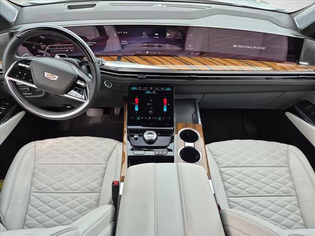 Used 2025 Cadillac Escalade Sport Platinum w/ LPO, ONYX Package RWD image 21