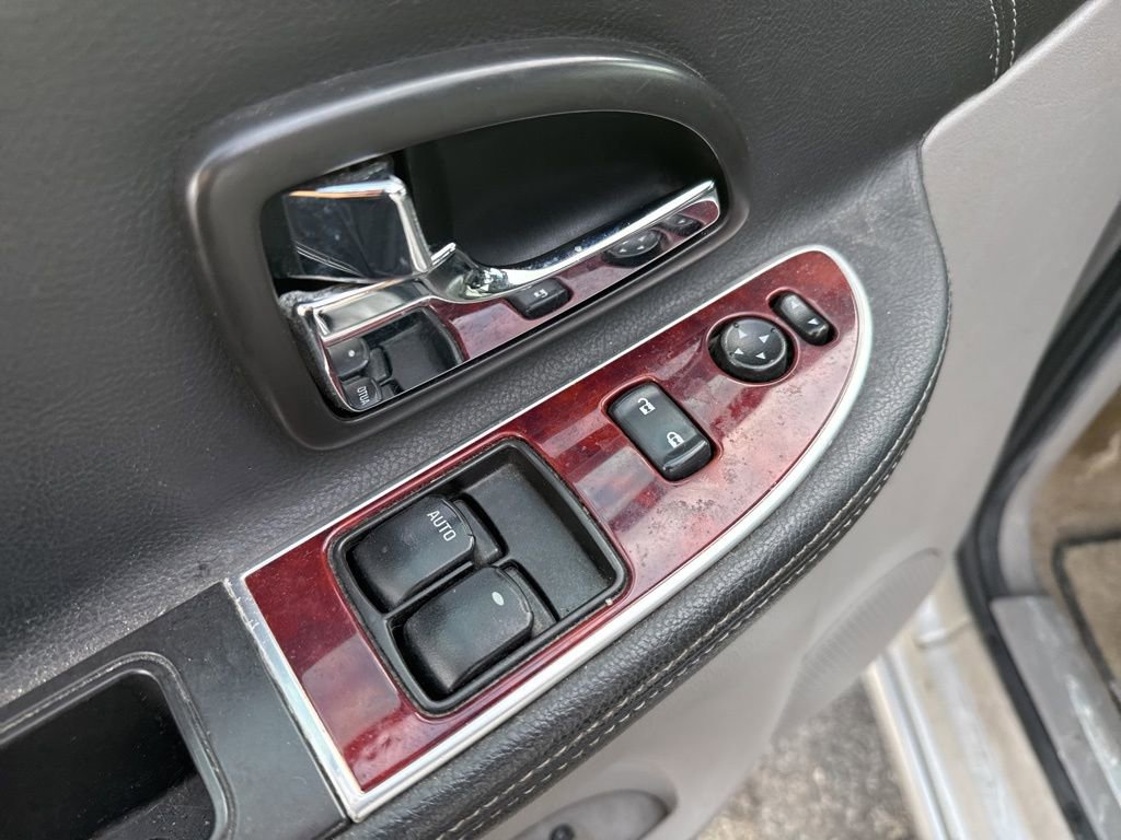 Used 2006 Buick Terraza CXL w/ Driver Confidence Package image 17