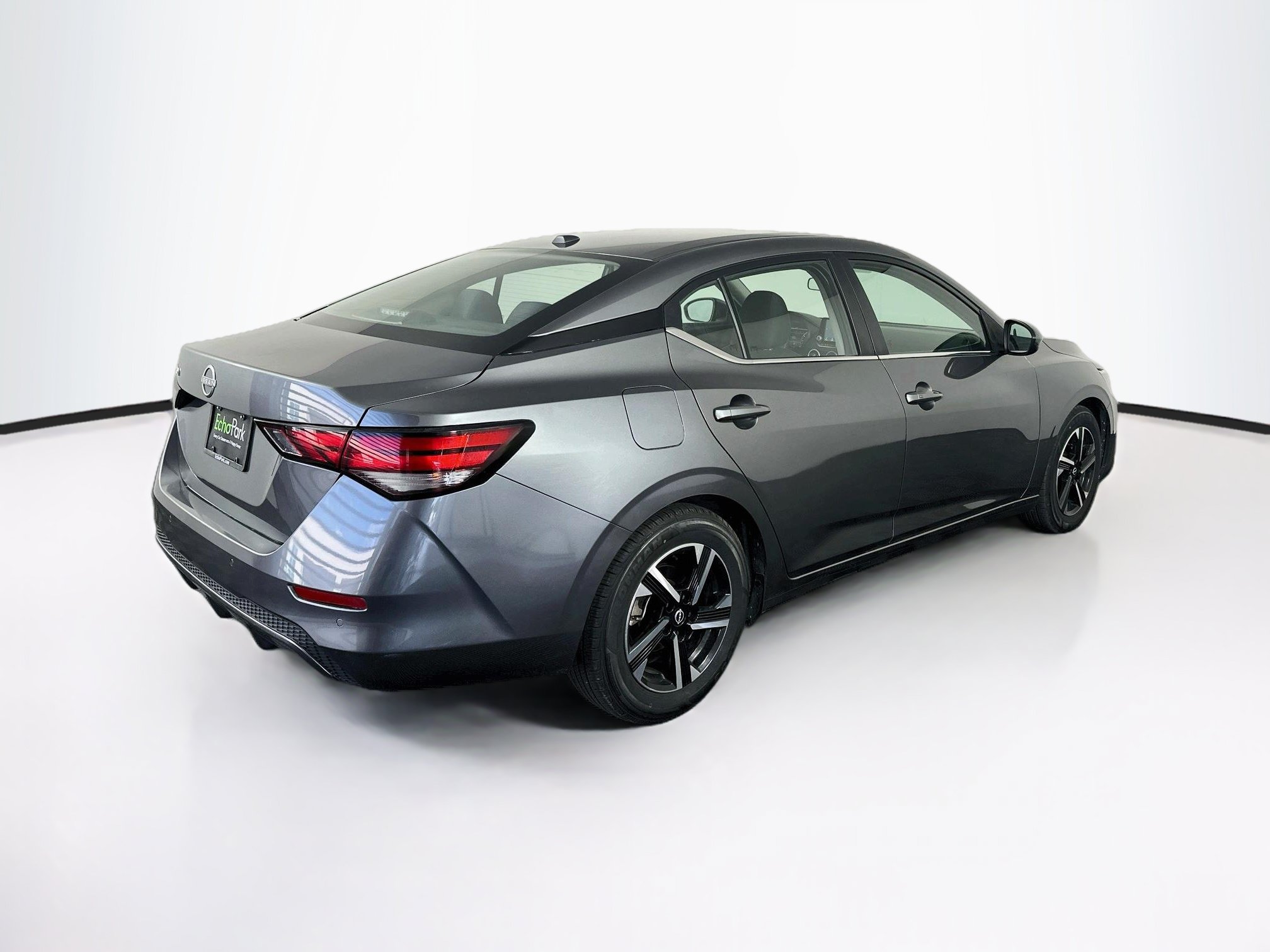 Used 2025 Nissan Sentra SV FWD image 9