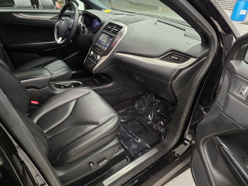 Used 2019 Lincoln MKC Premiere image 28
