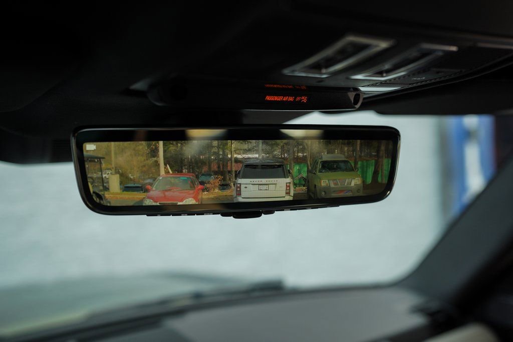 Used 2022 Land Rover Defender 90 X-Dynamic S image 35