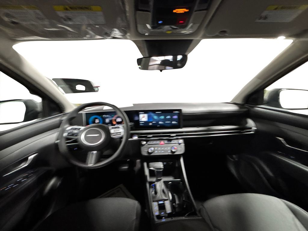 New 2026 Hyundai Tucson SE image 9