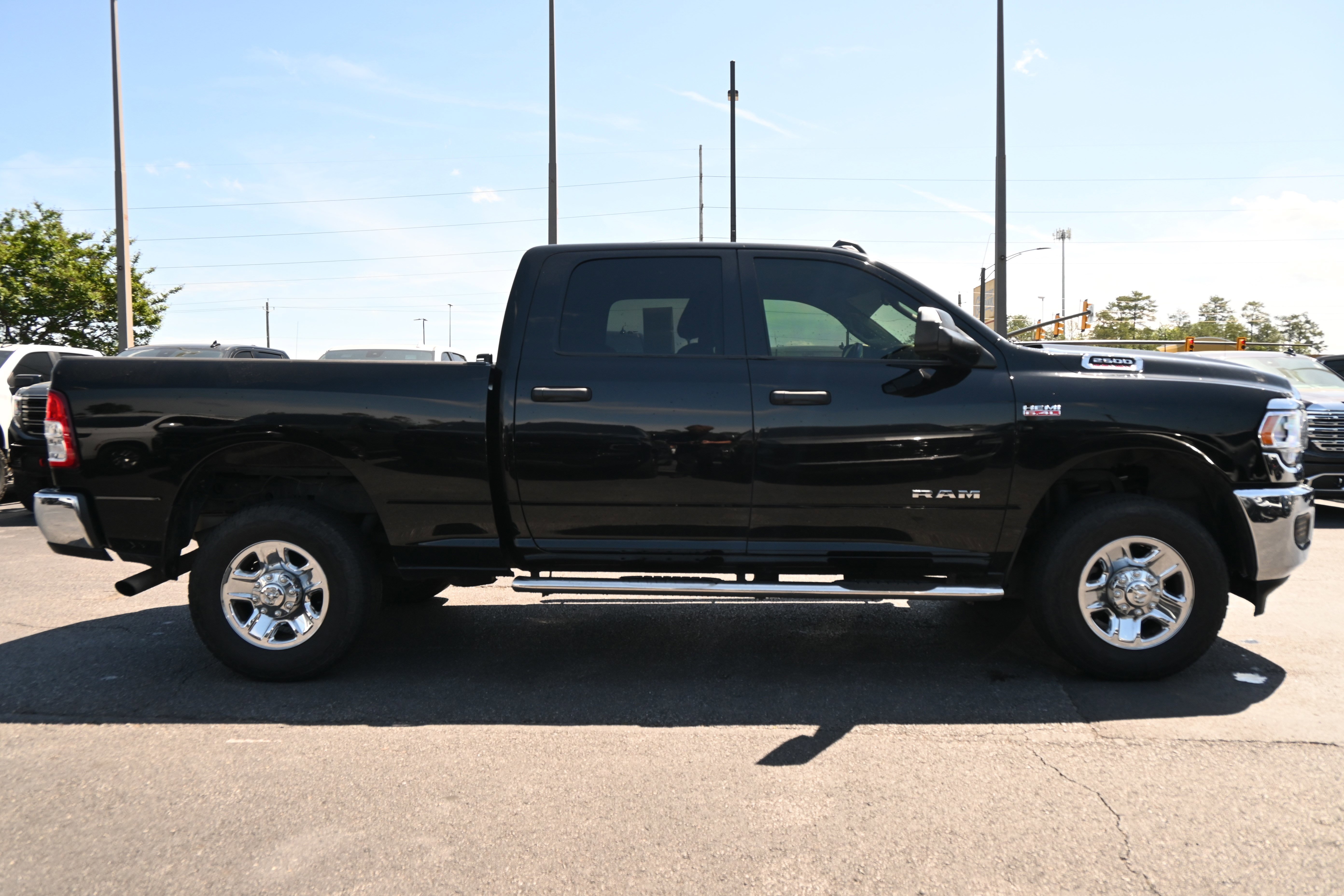 Used 2019 RAM 2500 Tradesman image 16