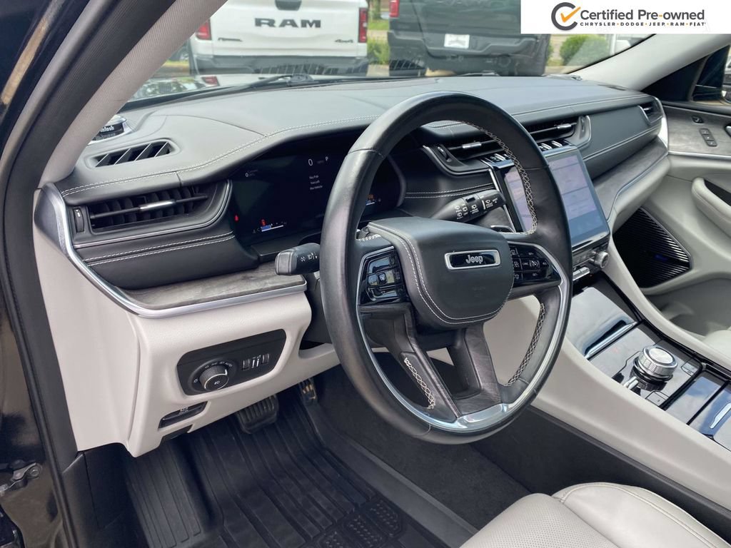 Used 2021 Jeep Grand Cherokee L Overland w/ Luxury Tech Group IV AWD/4WD image 52