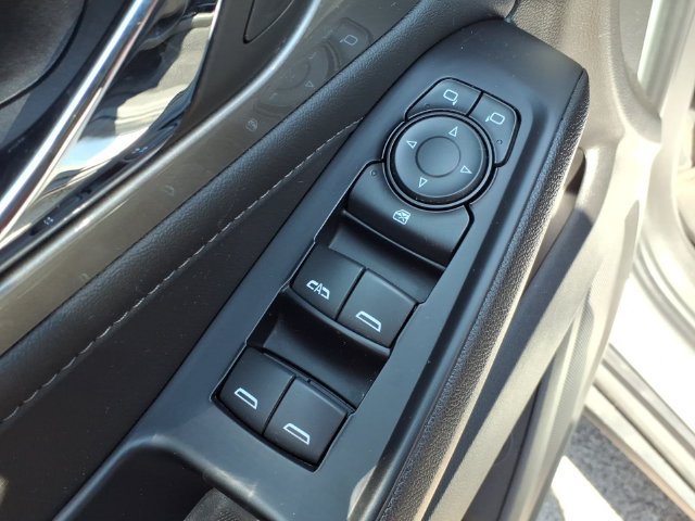 Used 2023 Chevrolet Traverse LT AWD/4WD image 23