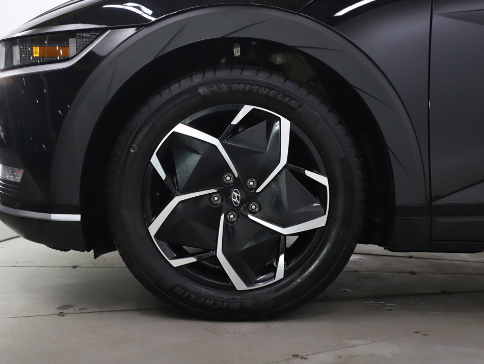 Certified 2024 Hyundai Ioniq 5 SEL image 30