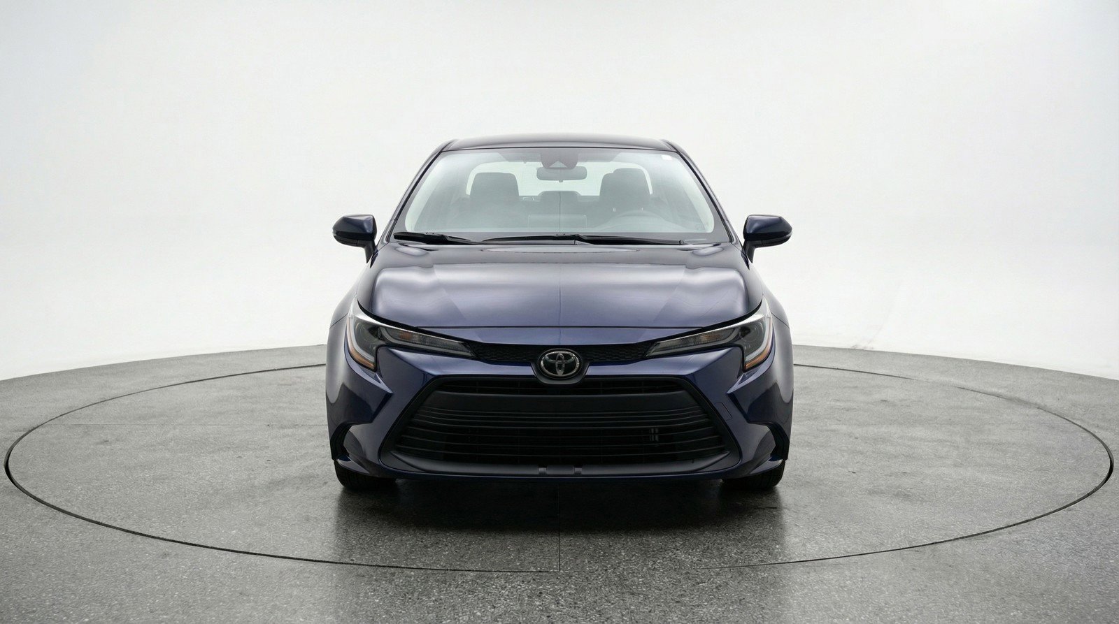 Used 2025 Toyota Corolla LE image 2