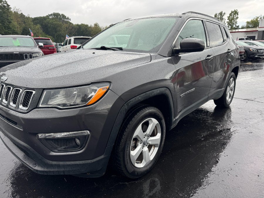 Used 2017 Jeep Compass Latitude w/ Popular Equipment Group AWD/4WD image 9